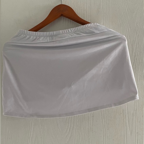 DUC Compete Women's Tennis Skirt w/ Power Tights (White) - Picture 3 of 7